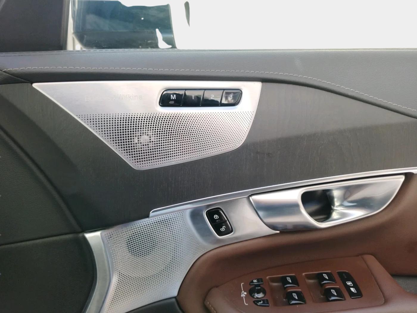 2024 Volvo XC 90 B6 INSCRIPTION, Petrol, Automatic, 16,000 km, interior