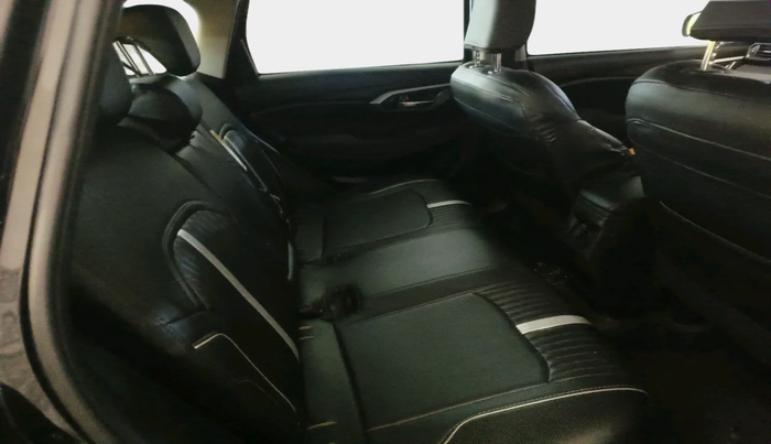 2023 Toyota URBAN CRUISER HYRYDER E NEO DRIVE, Petrol, Manual, 26,757 km, interior