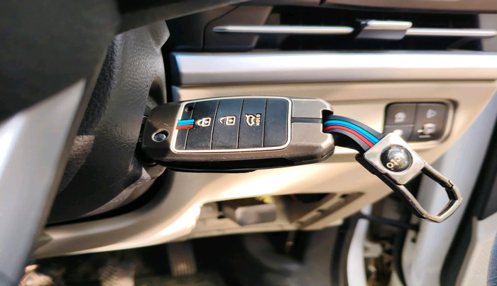 2023 KIA CARENS PRESTIGE 1.5 DIESEL IMT 7 STR, Diesel, Manual, 1,22,120 km, interior