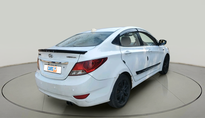 2011 Hyundai Verna FLUIDIC 1.6 CRDI, Diesel, Manual, 1,61,084 km, exterior