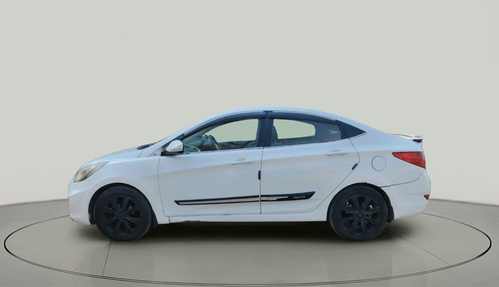 2011 Hyundai Verna FLUIDIC 1.6 CRDI, Diesel, Manual, 1,61,084 km, exterior