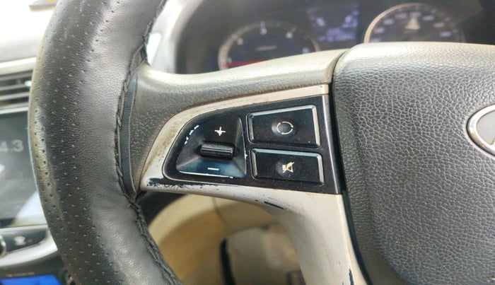 2011 Hyundai Verna FLUIDIC 1.6 CRDI, Diesel, Manual, 1,61,084 km, interior