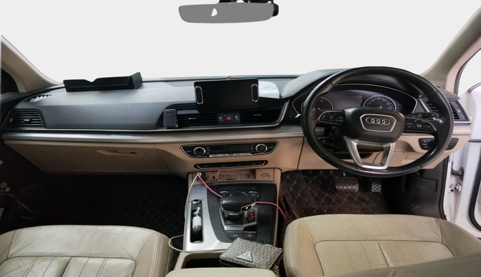 2018 Audi Q5 35 TDI PREMIUM PLUS, Diesel, Automatic, 1,09,806 km, interior