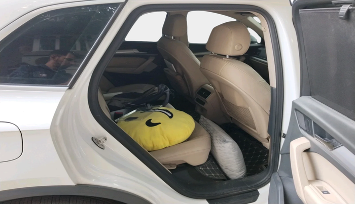 2018 Audi Q5 35 TDI PREMIUM PLUS, Diesel, Automatic, 1,09,806 km, interior