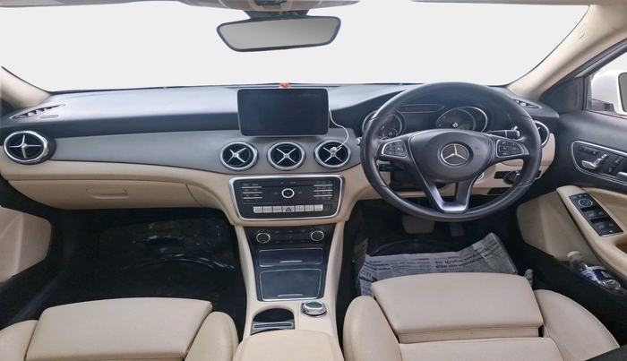 2017 Mercedes Benz GLA Class 220D 4MATIC, Diesel, Automatic, 72,001 km, interior