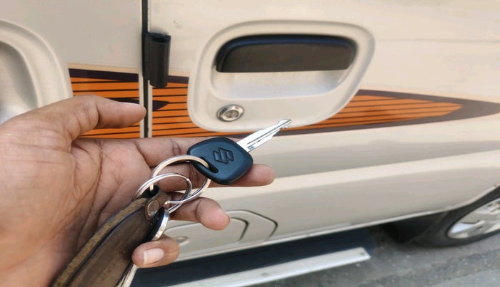 2022 Maruti Eeco 5 STR AC (O), CNG, Manual, 78,979 km, interior