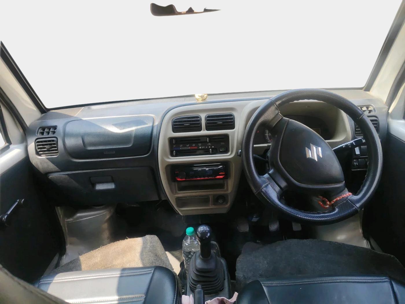 2022 Maruti Eeco 5 STR AC (O), CNG, Manual, 78,979 km, interior