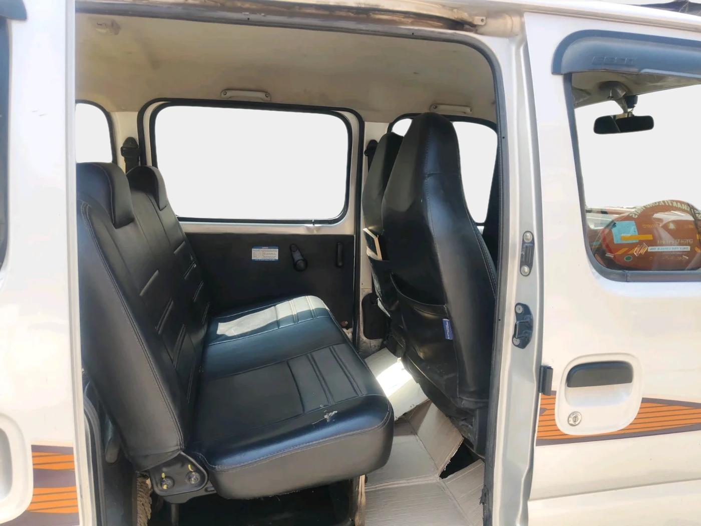 2022 Maruti Eeco 5 STR AC (O), CNG, Manual, 78,979 km, interior