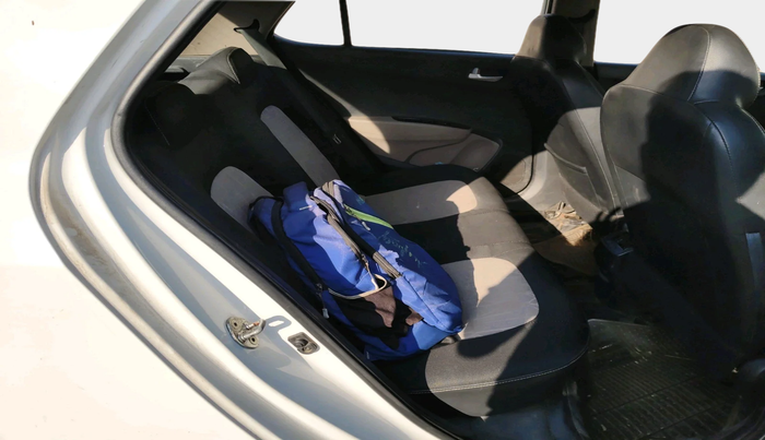 2016 Hyundai Grand i10 SPORTZ 1.2 KAPPA VTVT, Petrol, Manual, 65,522 km, interior