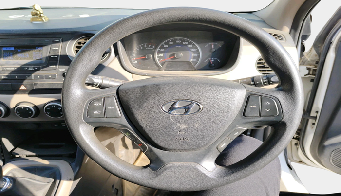 2016 Hyundai Grand i10 SPORTZ 1.2 KAPPA VTVT, Petrol, Manual, 65,522 km, interior