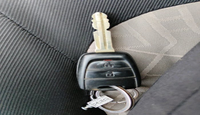 2016 Hyundai Grand i10 SPORTZ 1.2 KAPPA VTVT, Petrol, Manual, 65,522 km, interior