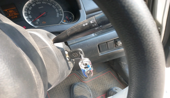 2013 Maruti Swift LXI, Petrol, Manual, 87,270 km, interior