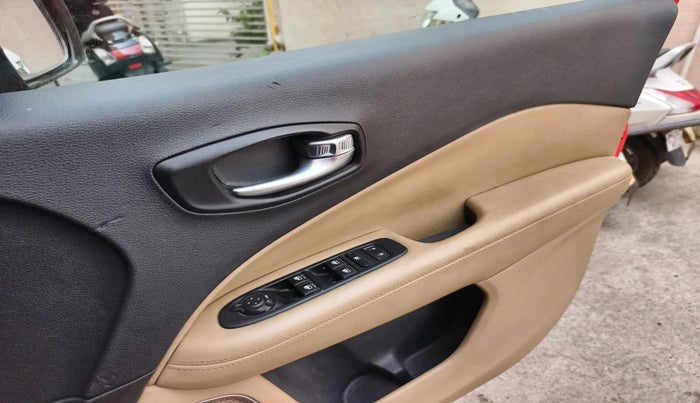 2017 Jeep Compass LONGITUDE (O) 2.0 DIESEL, Diesel, Manual, 49,000 km, interior