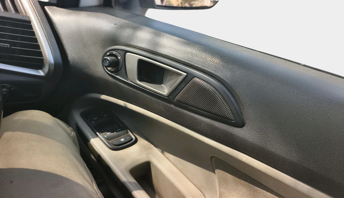 2016 Ford Ecosport TITANIUM 1.5L DIESEL, Diesel, Manual, 1,79,059 km, interior