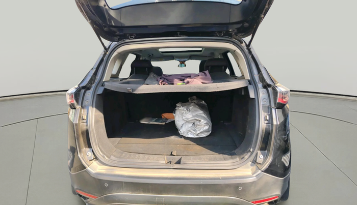 2022 Tata Harrier XTA 2.0L KRYOTEC PLUS, Diesel, Automatic, 82,314 km, exterior