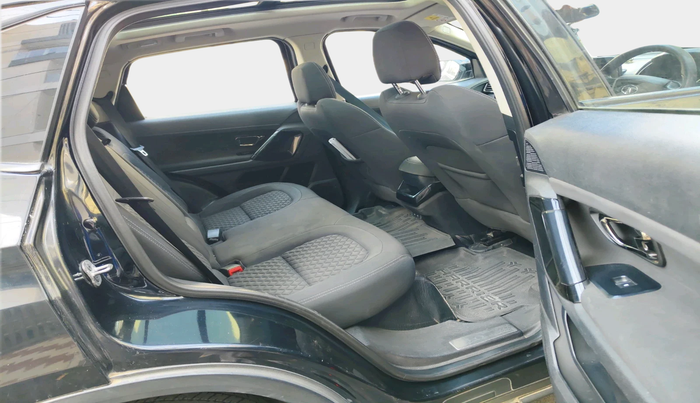 2022 Tata Harrier XTA 2.0L KRYOTEC PLUS, Diesel, Automatic, 82,314 km, interior