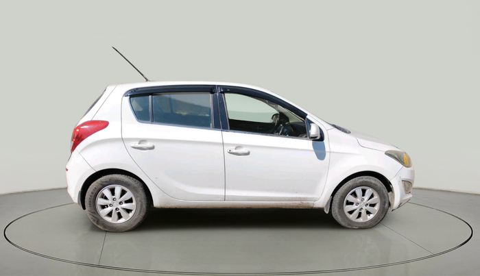 2014 Hyundai i20 SPORTZ 1.4 CRDI, Diesel, Manual, 1,09,379 km, exterior