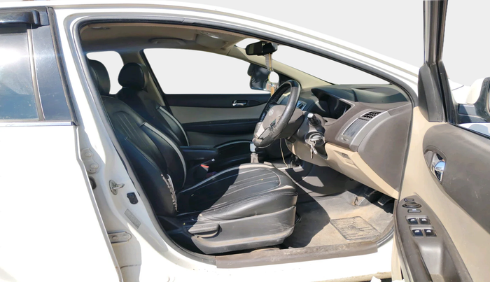 2014 Hyundai i20 SPORTZ 1.4 CRDI, Diesel, Manual, 1,09,379 km, interior