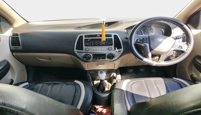 2014 Hyundai i20 SPORTZ 1.4 CRDI, Diesel, Manual, 1,09,379 km, interior