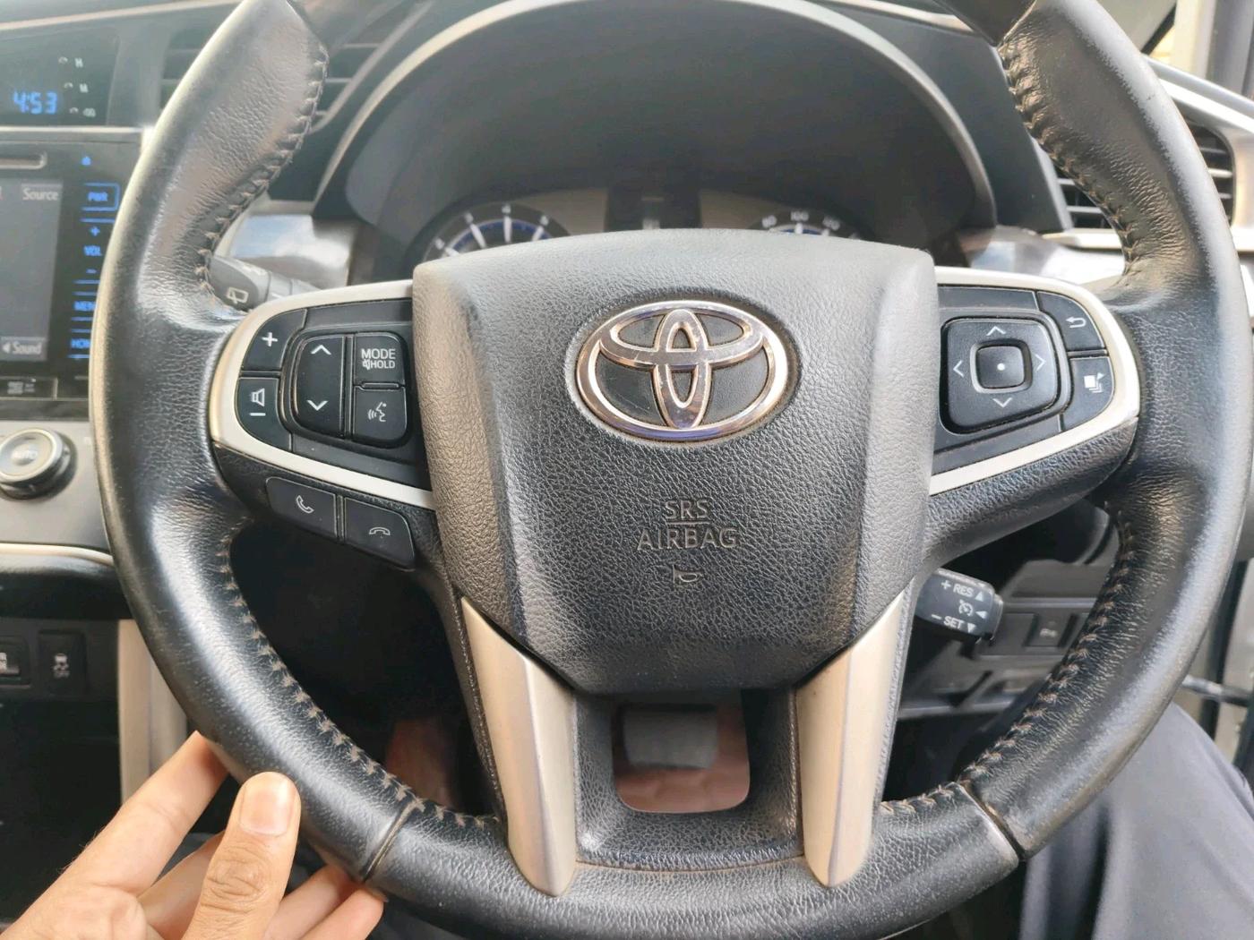 2018 Toyota Innova Crysta 2.7 ZX AT 7 STR, Petrol, Automatic, 1,30,958 km, interior
