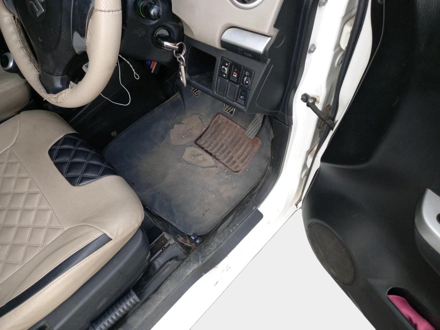 2016 Maruti Wagon R 1.0 VXI, CNG, Manual, 1,18,236 km, interior