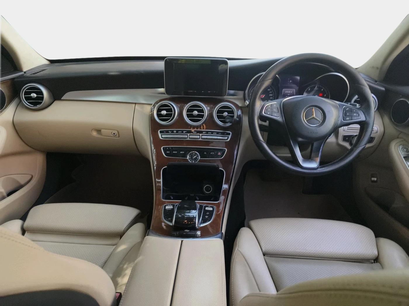 2016 Mercedes Benz C Class 220d, Diesel, Automatic, 91,600 km, interior