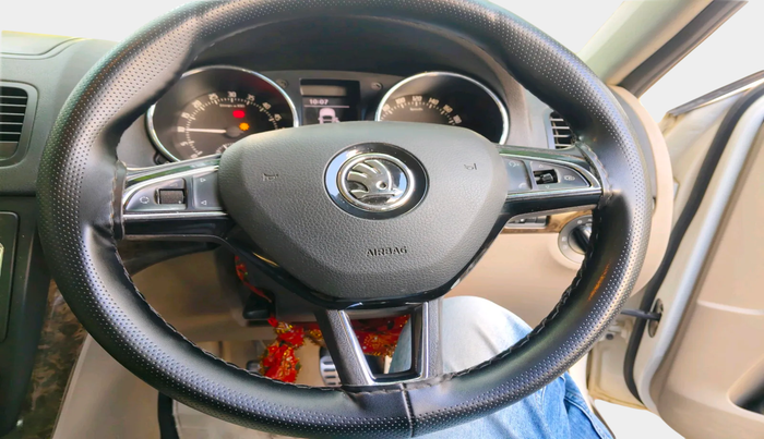 2014 Skoda Yeti ELEGANCE 4 X 2, Diesel, Manual, 2,26,860 km, interior