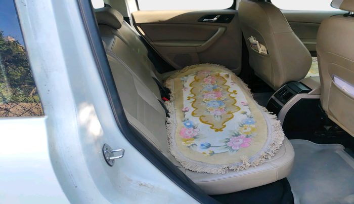 2014 Skoda Yeti ELEGANCE 4 X 2, Diesel, Manual, 2,26,860 km, interior