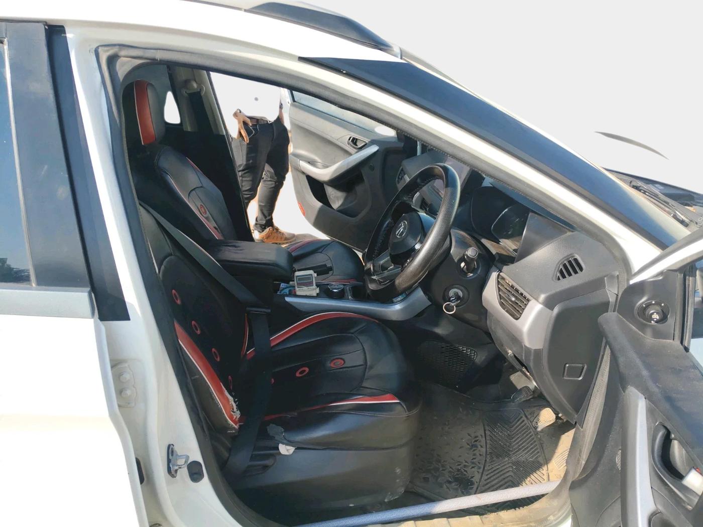 2020 Tata NEXON XM DIESEL, Diesel, Manual, 96,601 km, interior