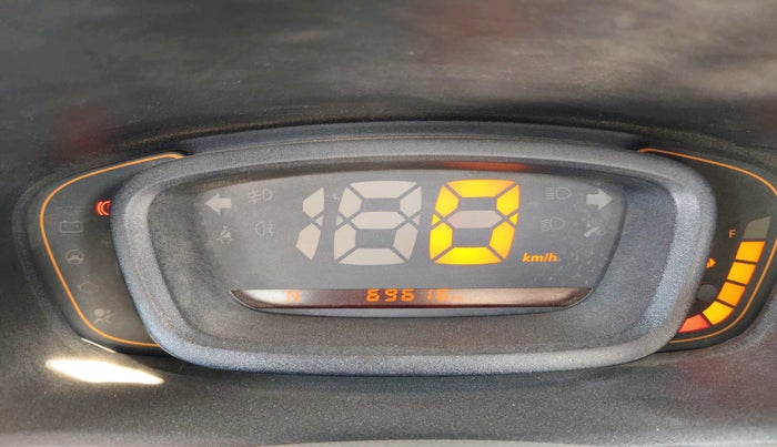 2016 Renault Kwid RXT 1.0 AMT (O), Petrol, Automatic, 69,616 km, interior