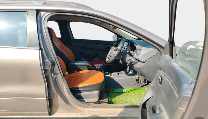 2016 Renault Kwid RXT 1.0 AMT (O), Petrol, Automatic, 69,616 km, interior