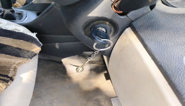 2012 Volkswagen Polo TRENDLINE 1.2L DIESEL, Diesel, Manual, 1,14,379 km, interior