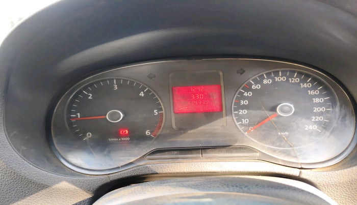 2012 Volkswagen Polo TRENDLINE 1.2L DIESEL, Diesel, Manual, 1,14,379 km, interior