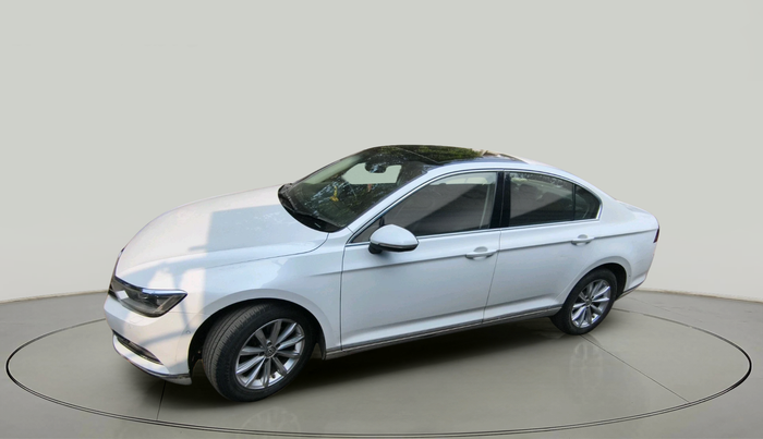 2018 Volkswagen Passat HIGHLINE DSG, Diesel, Automatic, 1,33,051 km, exterior