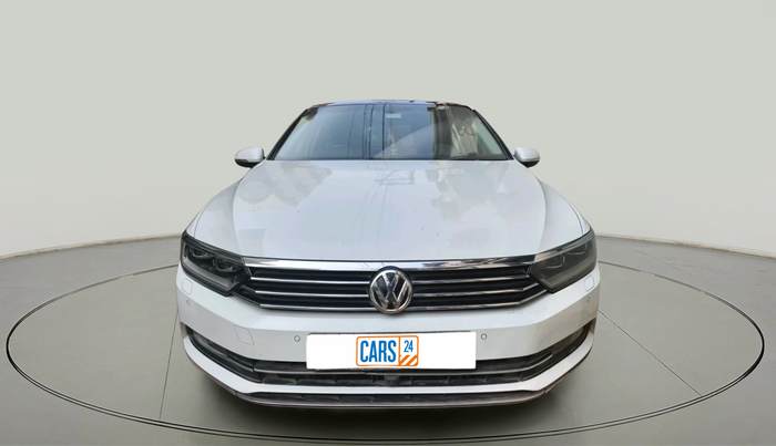 2018 Volkswagen Passat HIGHLINE DSG, Diesel, Automatic, 1,33,051 km, exterior