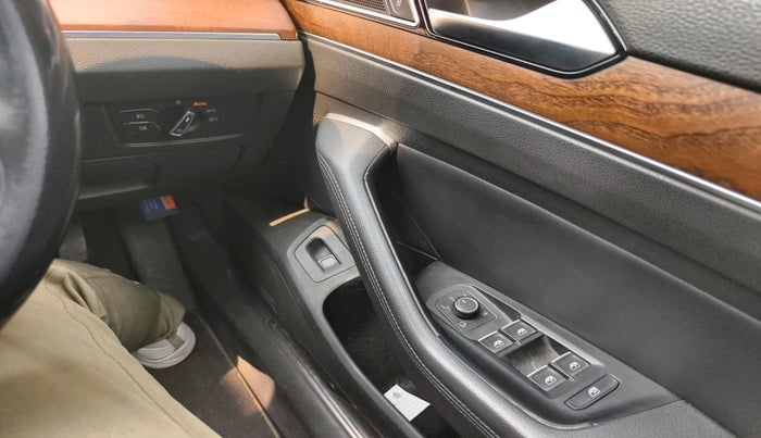 2018 Volkswagen Passat HIGHLINE DSG, Diesel, Automatic, 1,33,051 km, interior