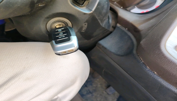 2013 Honda Brio S MT, Petrol, Manual, 1,06,637 km, interior