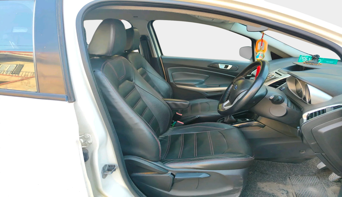 2015 Ford Ecosport TITANIUM 1.5L DIESEL, Diesel, Manual, 1,33,595 km, interior