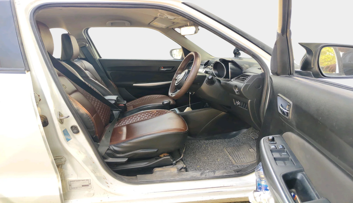 2020 Maruti Swift ZXI PLUS AMT, CNG, Automatic, 72,233 km, interior