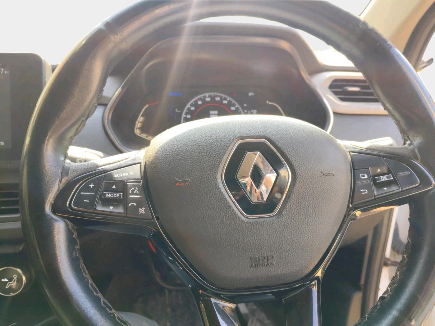 2022 Renault Kiger RXZ MT, Petrol, Manual, 66,134 km, interior