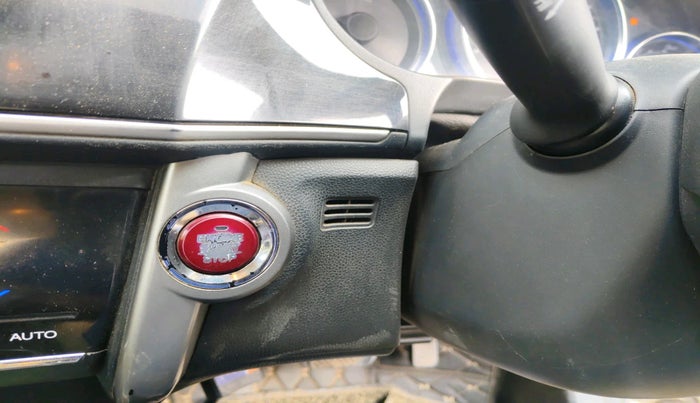 2015 Honda City 1.5L I-VTEC VX CVT, Petrol, Automatic, 1,62,770 km, interior