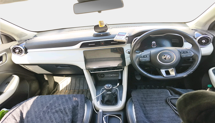 2023 MG ASTOR SHARP 1.5 MT, Petrol, Manual, 25,141 km, interior