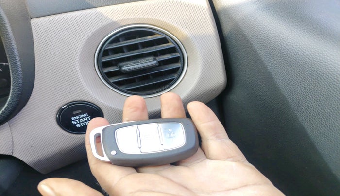 2014 Hyundai Grand i10 SPORTZ 1.1 CRDI, Diesel, Manual, 2,95,059 km, interior