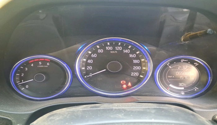 2015 Honda City 1.5L I-DTEC V, Diesel, Manual, 65,887 km, interior