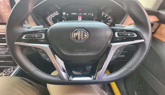 2023 MG GLOSTER SAVVY 7 STR 2.0 TWIN TURBO 4WD, Diesel, Automatic, 1,51,259 km, interior