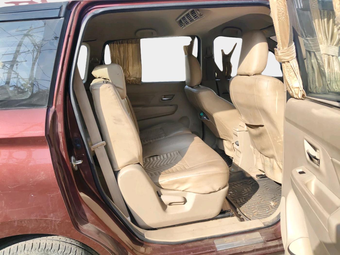 2022 Maruti Ertiga ZXI+ AT SHVS, CNG, Automatic, 57,600 km, interior