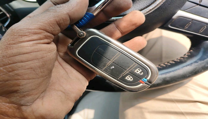 2018 Jeep Compass LIMITED 2.0 DIESEL, Diesel, Manual, 1,05,888 km, interior