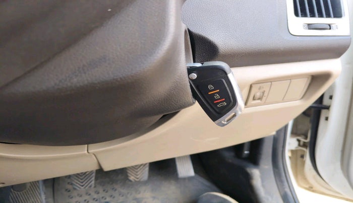 2014 Hyundai i20 MAGNA 1.4 CRDI, Diesel, Manual, 1,09,978 km, interior