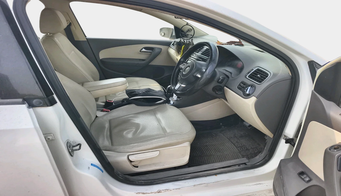 2013 Volkswagen Vento COMFORTLINE TSI AT PETROL, Petrol, Automatic, 1,30,546 km, interior
