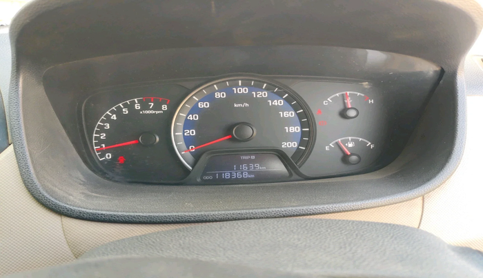 2014 Hyundai Xcent S (O) 1.2, Petrol, Manual, 1,18,368 km, interior